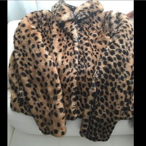 Zara trafaluc faux fur leopard jacket
